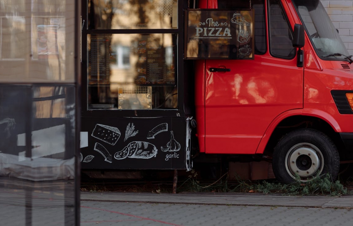 Ponownie foodtrucki z pysznym jedzeniem na drugiej edycji Street Food Polska Festivalu w Krakowie